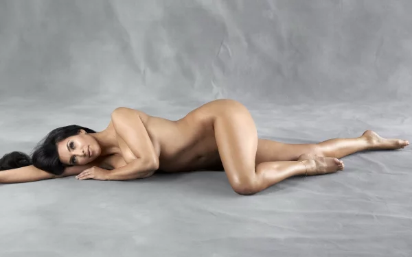 Kim Kardashian голая в молодости