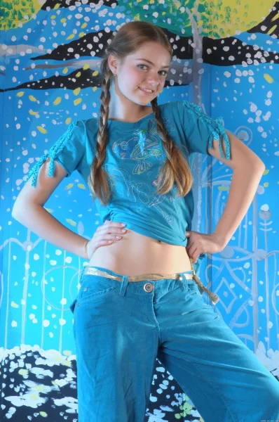 Прекрасное настроение на голубом фоне